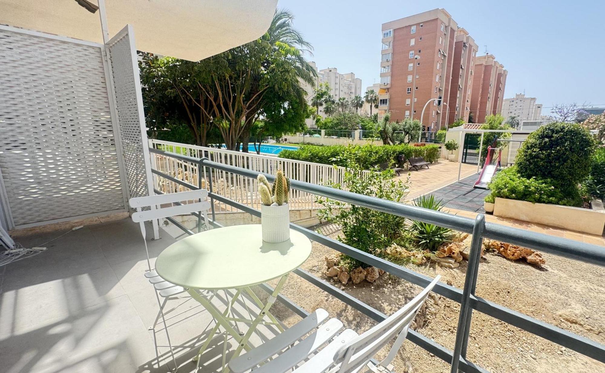 Estudio Con Piscina Alicante Bagian luar foto